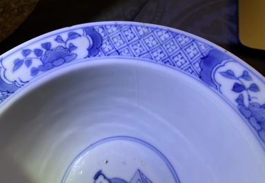 Twee Chinese blauw-witte kommen, Kangxi